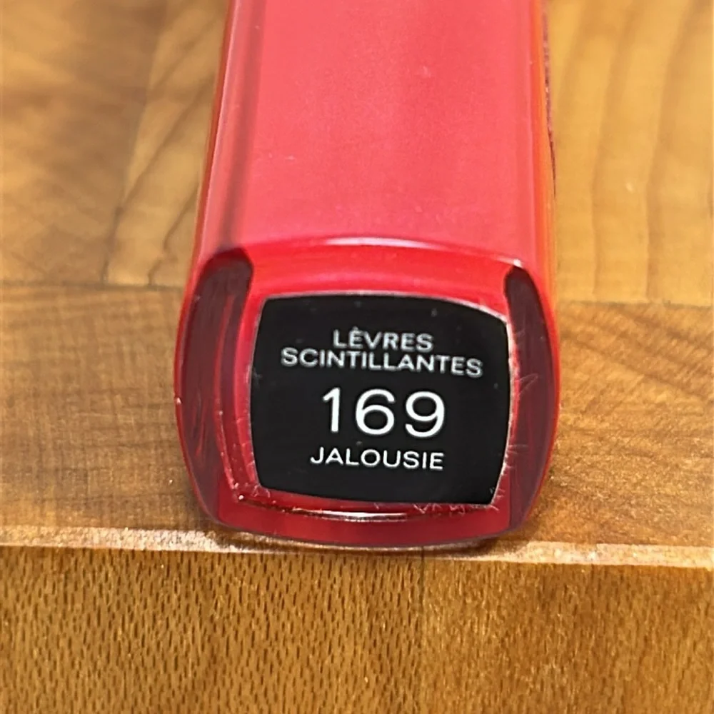 Chanel made in France 169 Jalousie Levres Scintillantes lip gloss